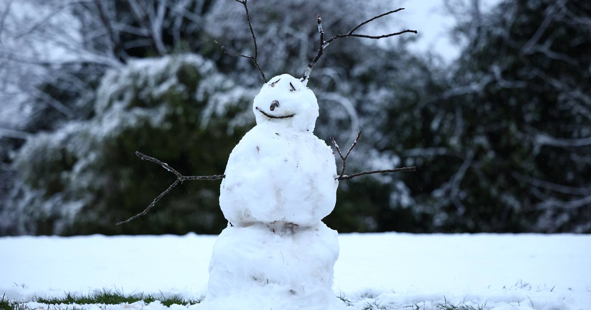 Alerta de Neve e Agitação Marítima em Portugal
