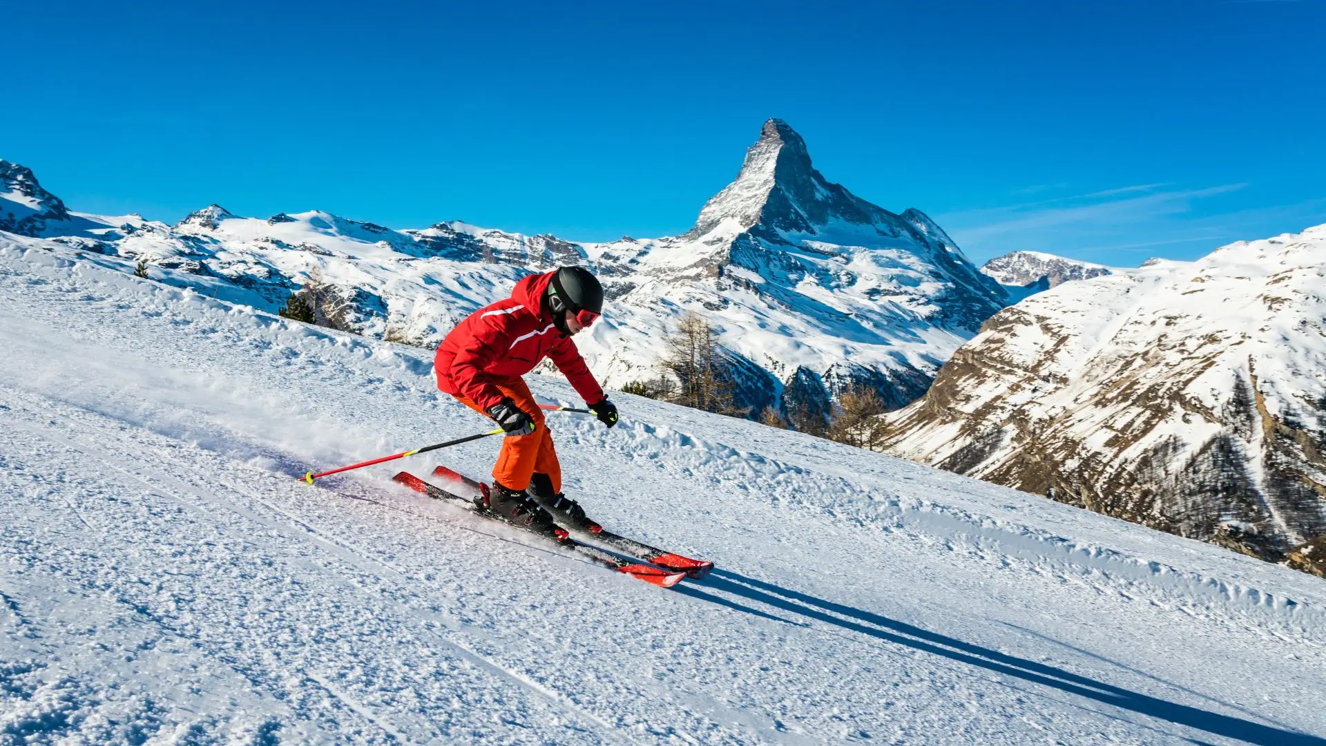 Zermatt, na Suíça, ocupa o 1.º lugar da lista elaborada pela revista de viagens Condé Nast Traveller.