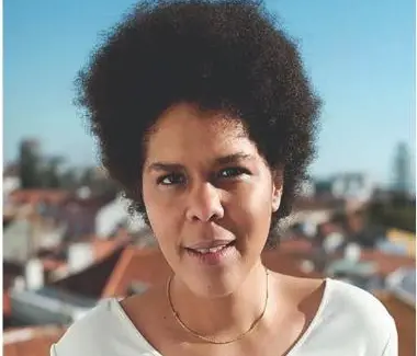 Escritora Djaimilia Pereira de Almeida vence Prémio Vergílio Ferreira 2025 