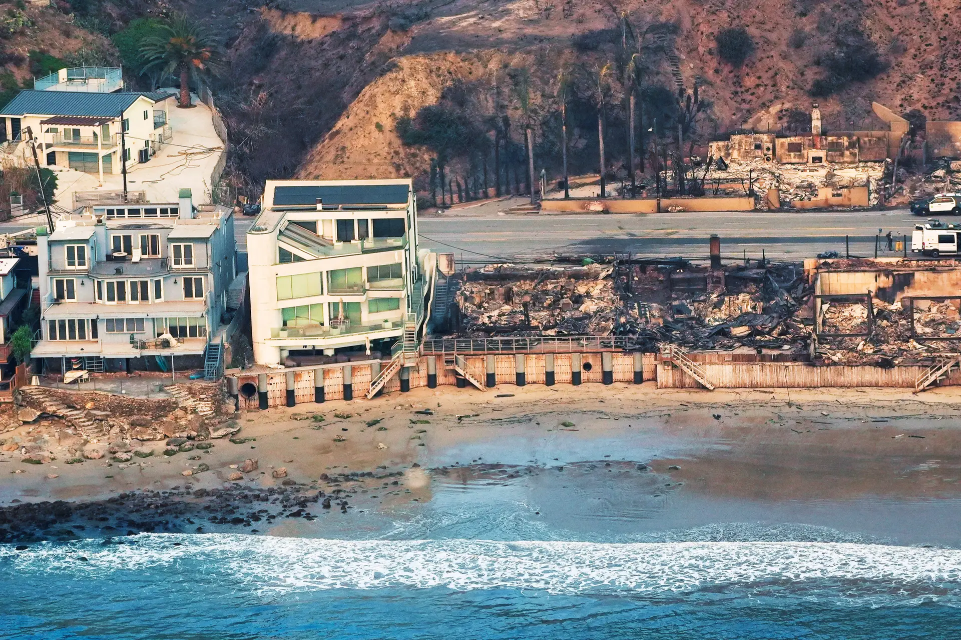Incêndios na Califórnia: há quem esteja a aproveitar a situação para assaltar casas