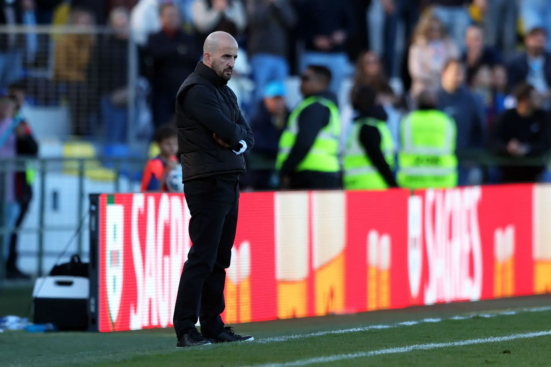 Durou três jogos: Daniel Sousa deixa comando técnico do Vitória de Guimarães