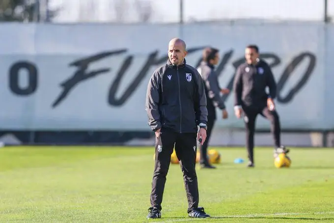 Oficial: Vitória de Guimarães anuncia saída de Daniel Sousa após três semanas de trabalho