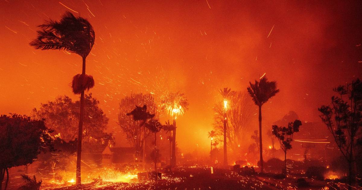 Serviço Meteorológico dos Estados Unidos emite alerta vermelho em Los Angeles