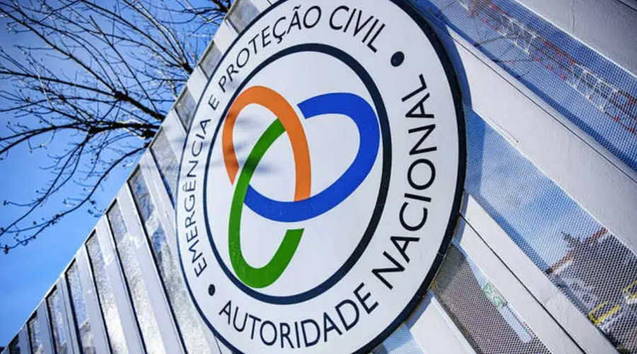 20 minutos: Proteção Civil eleva estado de prontidão para o nível máximo