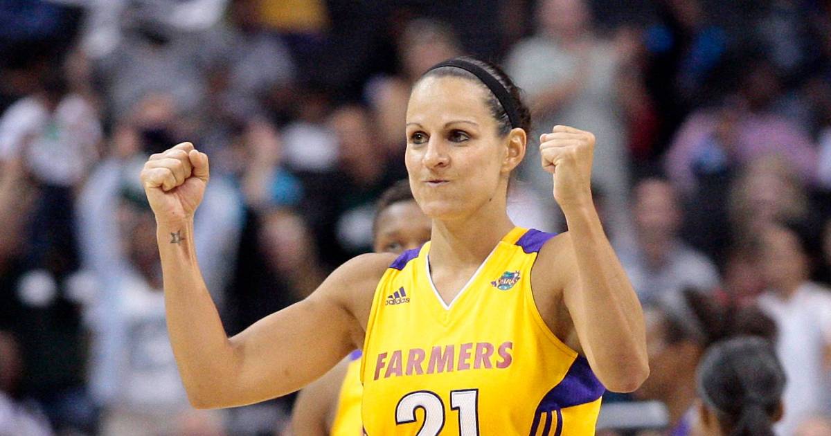 Ticha Penicheiro distinguida para o Hall of Fame da FIBA