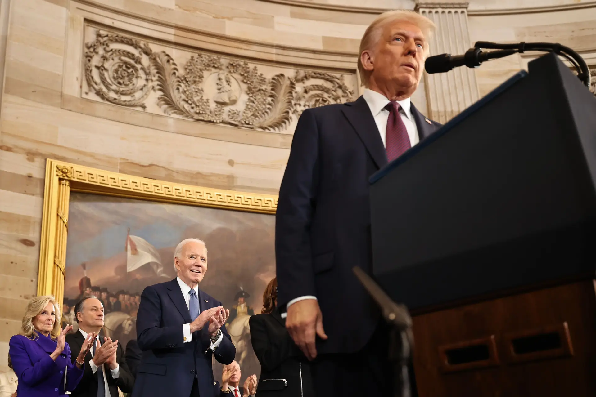 Carta de Biden a Trump diz que Casa Branca deve "personificar estabilidade"