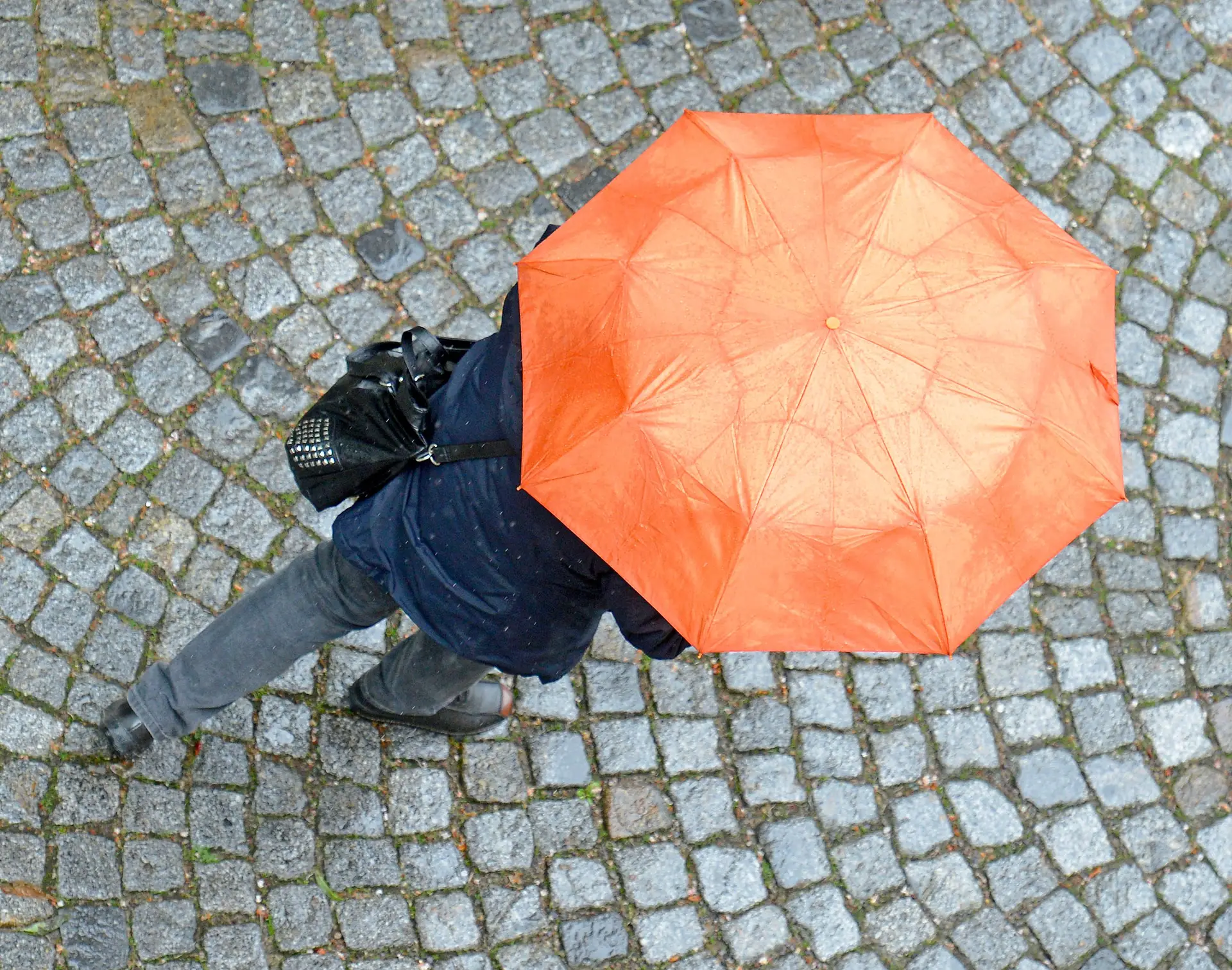 Prepare o guarda-chuva e o casaco: este fim de semana traz uma descida nas temperaturas