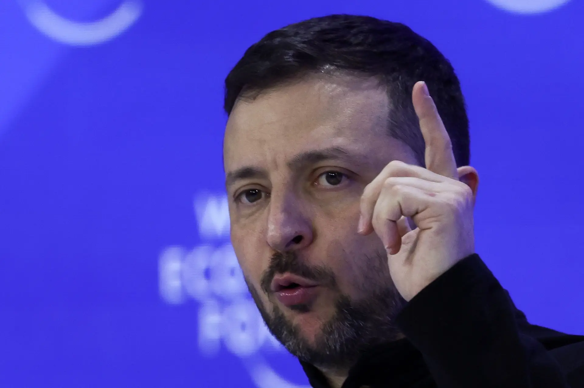 Zelensky vai pedir à Europa parte da ajuda suspensa por Trump