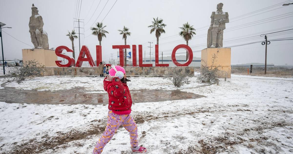 Rara tempestade de inverno está a levar neve ao México