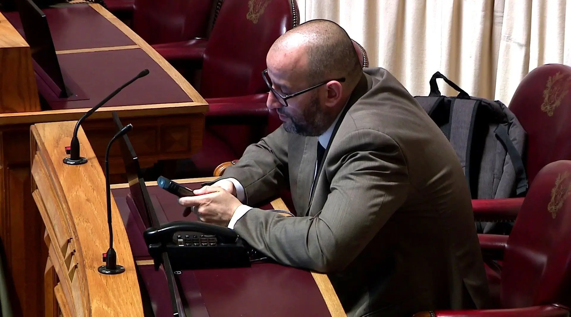 PGR corrige Parlamento: gabinete de Miguel Arruda foi alvo de "apreensão de objetos" não de buscas