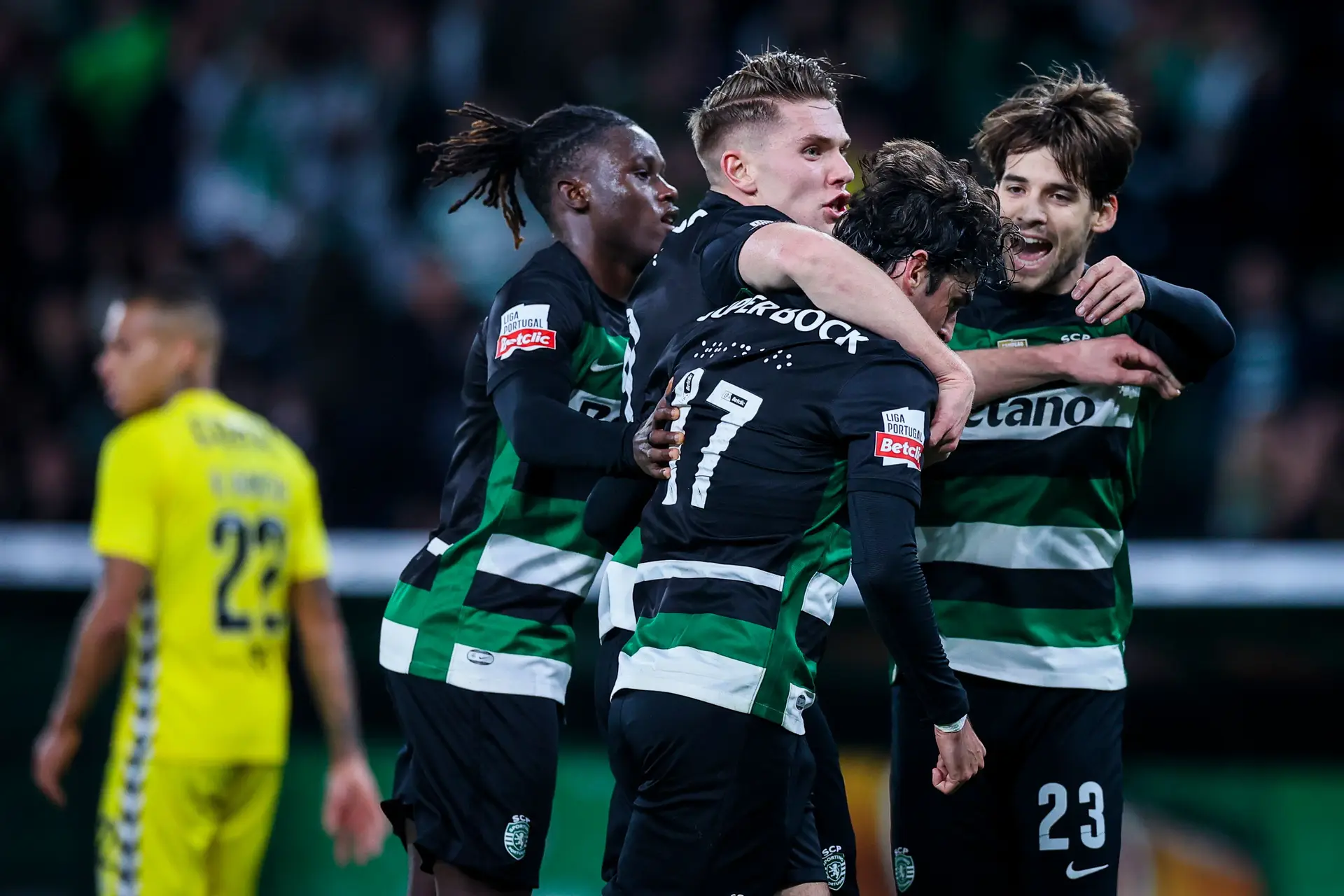 Primeira Liga: Sporting vence Nacional em Alvalade e isola-se na liderança