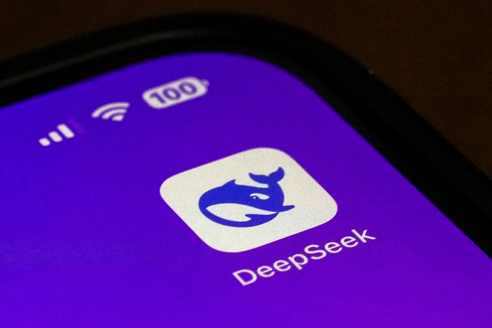 Novos automóveis da BMW na China vão ter inteligência artificial da DeepSeek