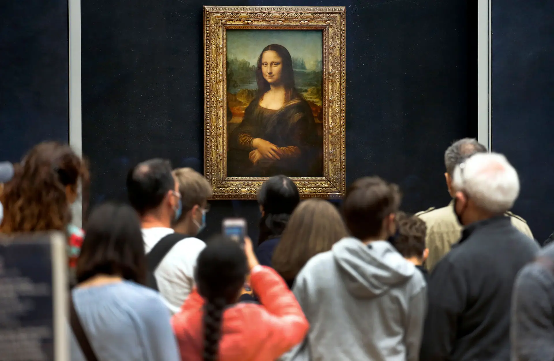 Mona Lisa de Leonardo da Vinci vai ter uma nova casa no museu do Louvre