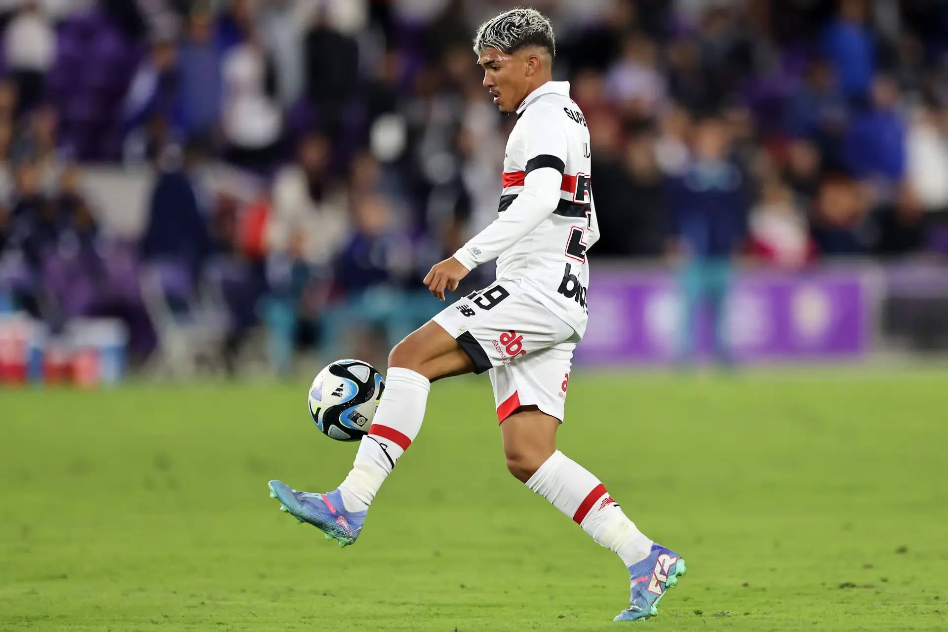 FC Porto oficializa contratação de internacional jovem brasileiro