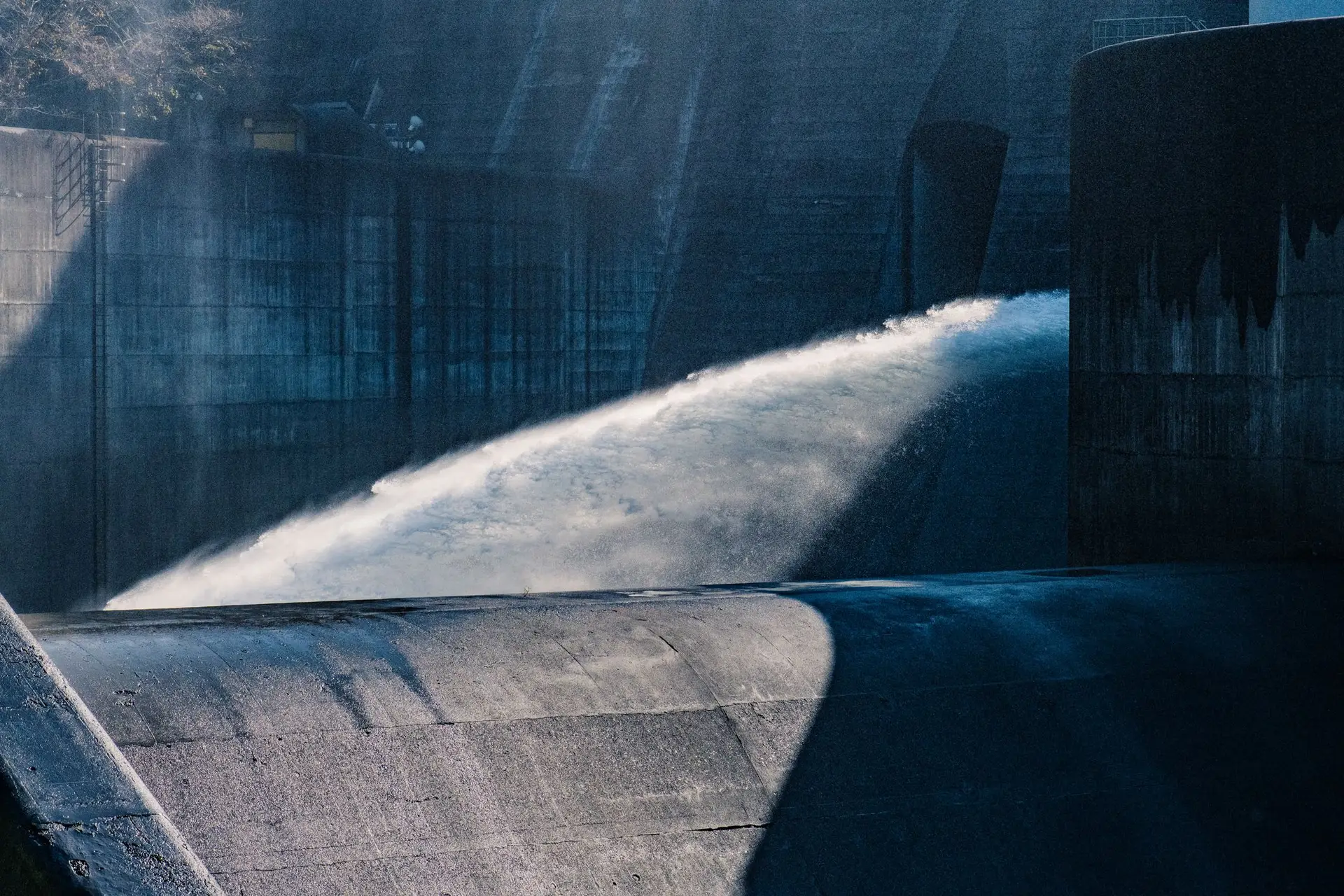 Chuva intensa obriga a descargas de segurança em barragens, Governo antecipa evacuações no Baixo Mondego