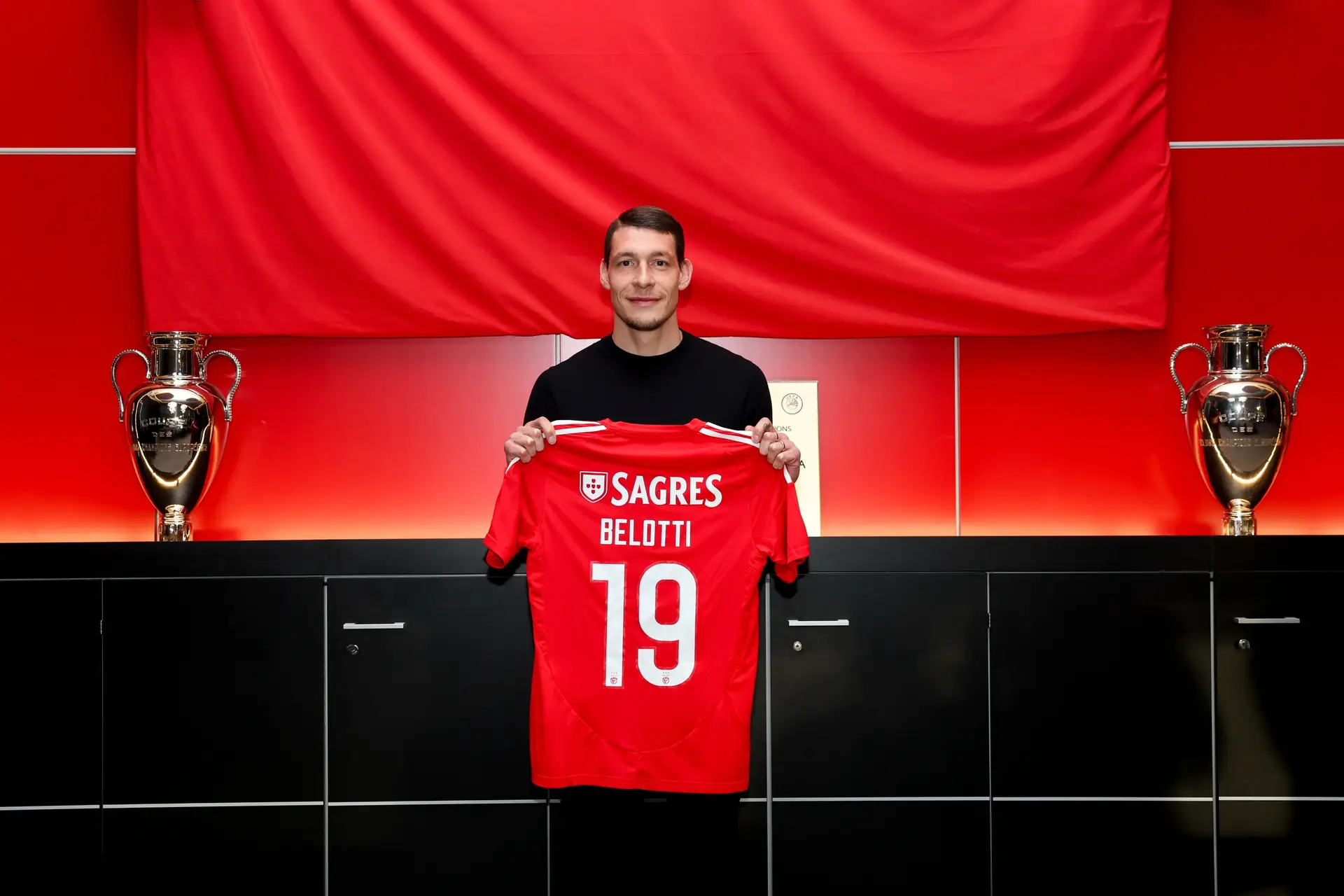 Oficial: Andrea Belotti é reforço do Benfica