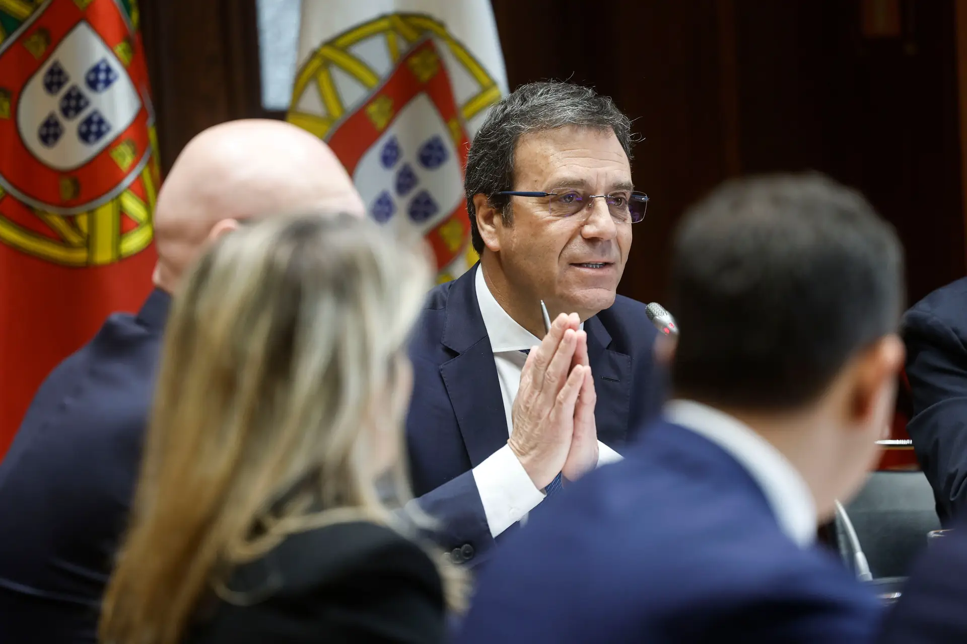 Ex-secretário de Estado diz ter agido com transparência no caso que levou à sua demissão