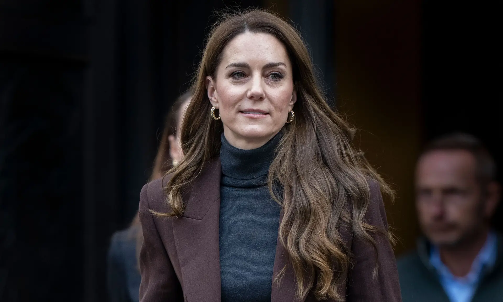 Acabaram-se os detalhes sobre a roupa de Kate Middleton, princesa quer foco “nos assuntos importantes”