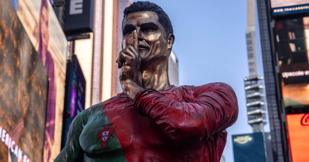 Festa na inauguração da estátua de Cristiano Ronaldo na Times Square, em Nova Iorque