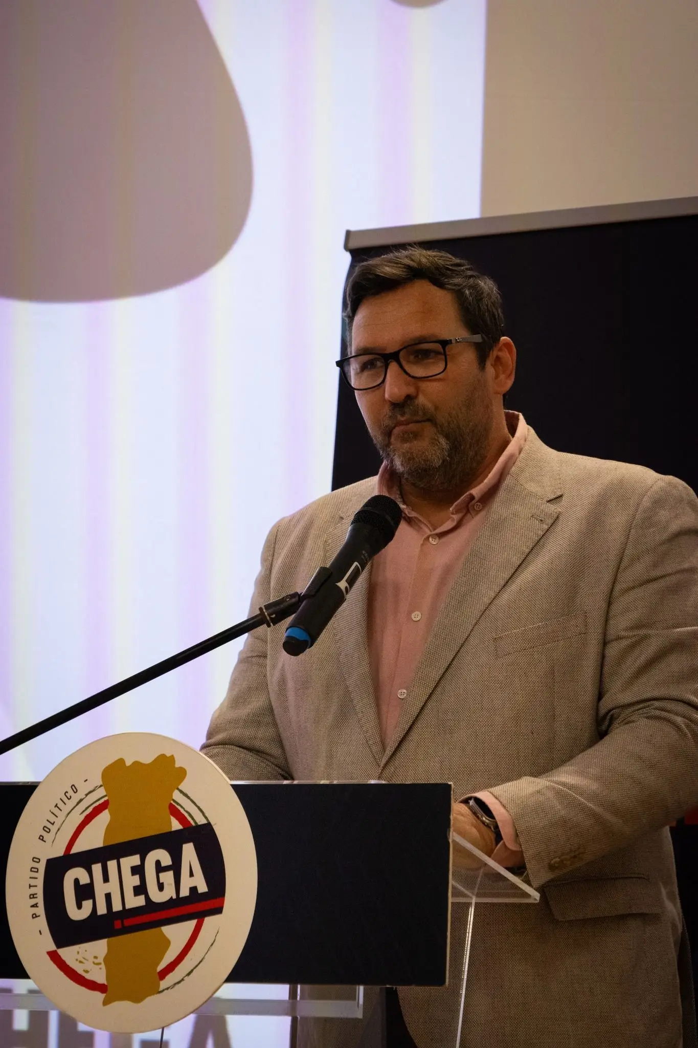 Antigo dirigente do Chega começa a ser julgado por recurso à prostituição de menores