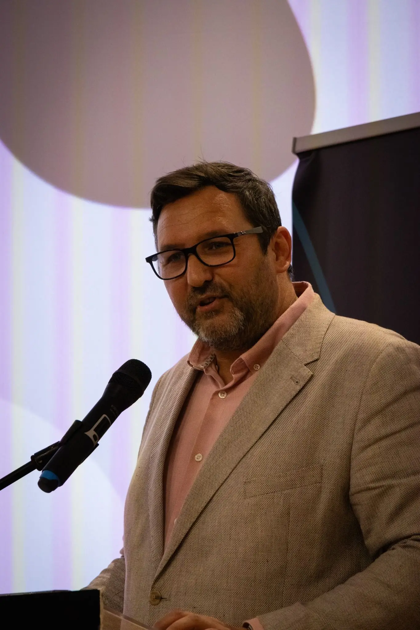 Ex-dirigente do Chega acusado de recurso à prostituição de menores julgado à porta fechada