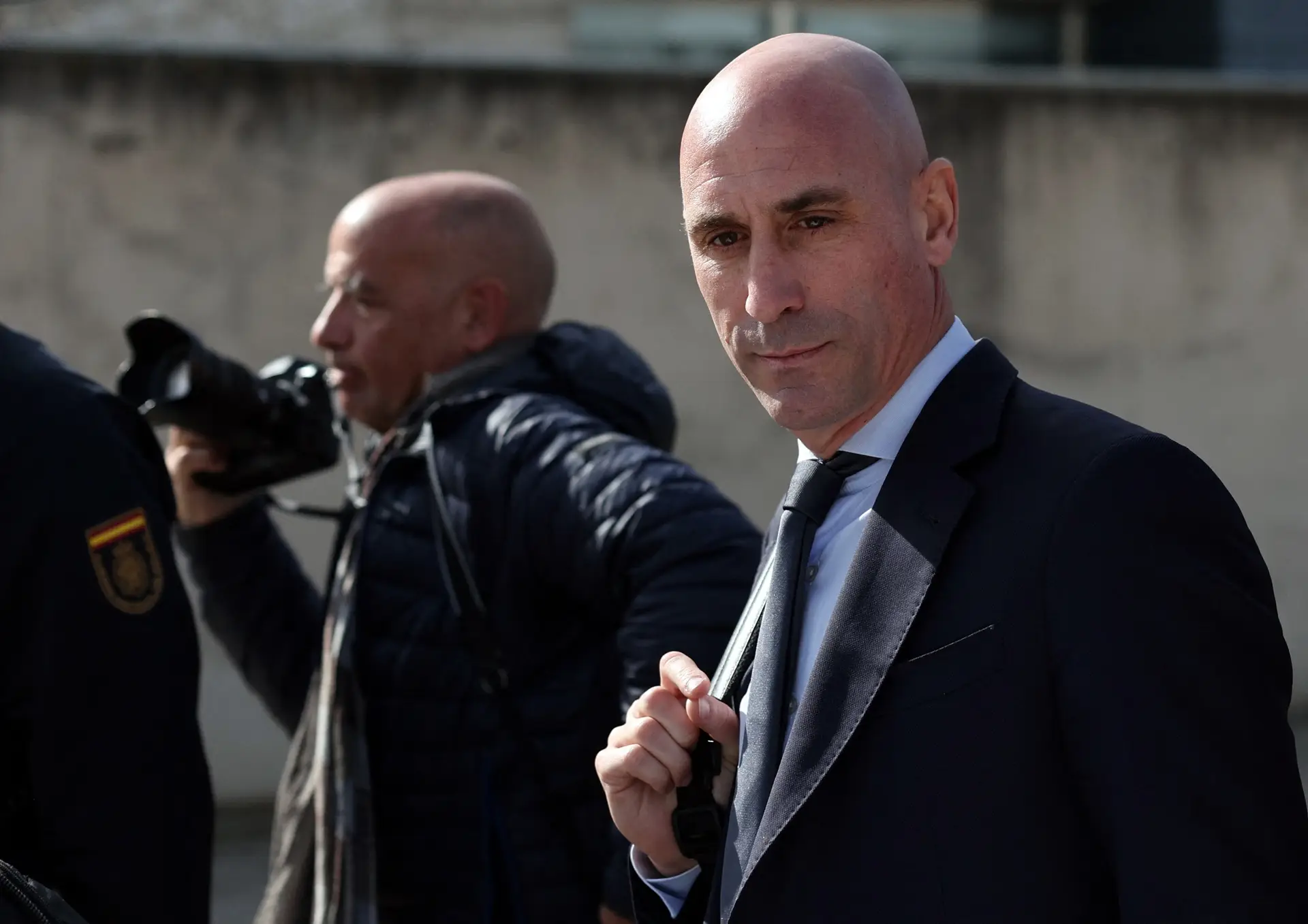 Luis Rubiales condenado a multa por beijo não consentido a Jennifer Hermoso