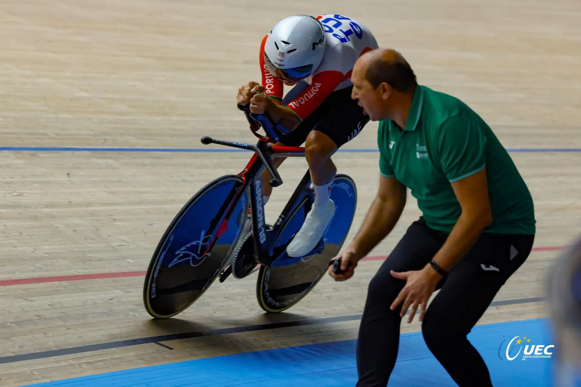 Europeus de pista: Ivo Oliveira conquista prata na final de perseguição