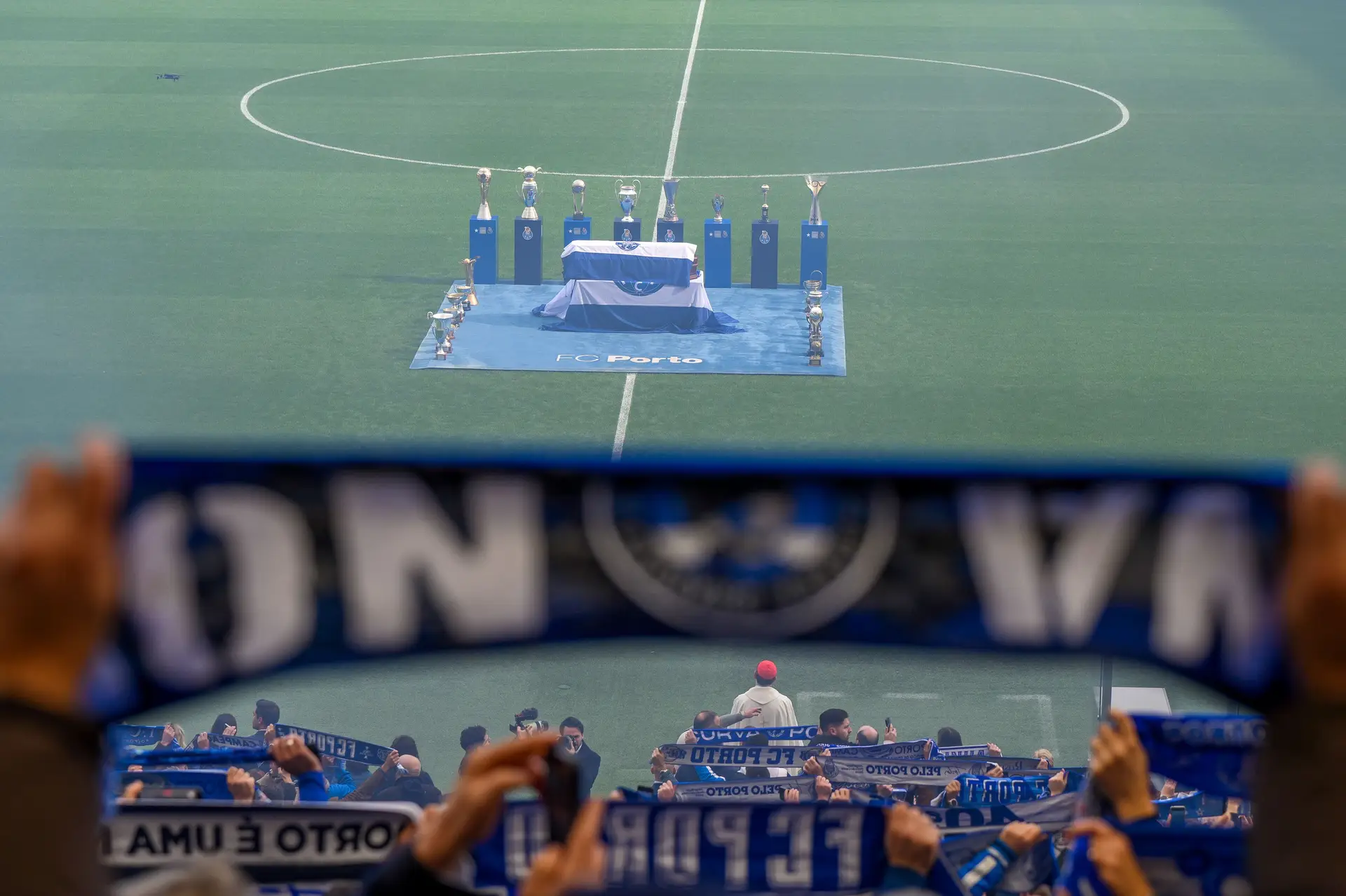 Nação portista disse adeus a Pinto da Costa em homenagem emocionada