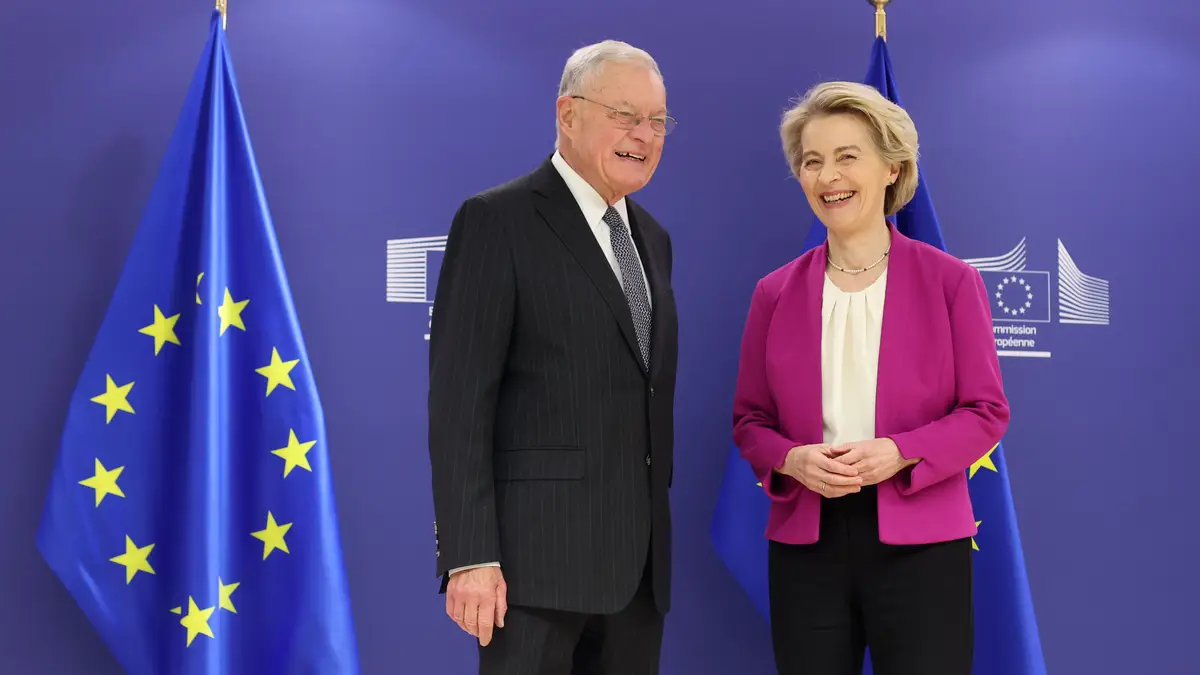 O enviado especial do Presidente Donald Trump para o Médio Oriente, Keith Kellogg, e a presidente da Comissão Europeia, Ursula von der Leyen