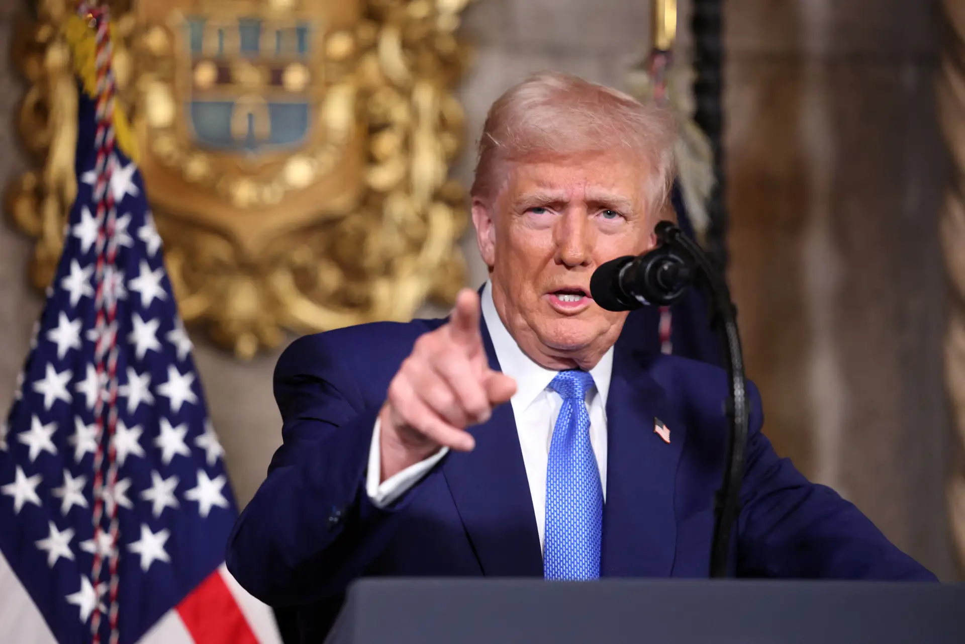 Trump demite todos os procuradores da era Biden para "limpar a casa"