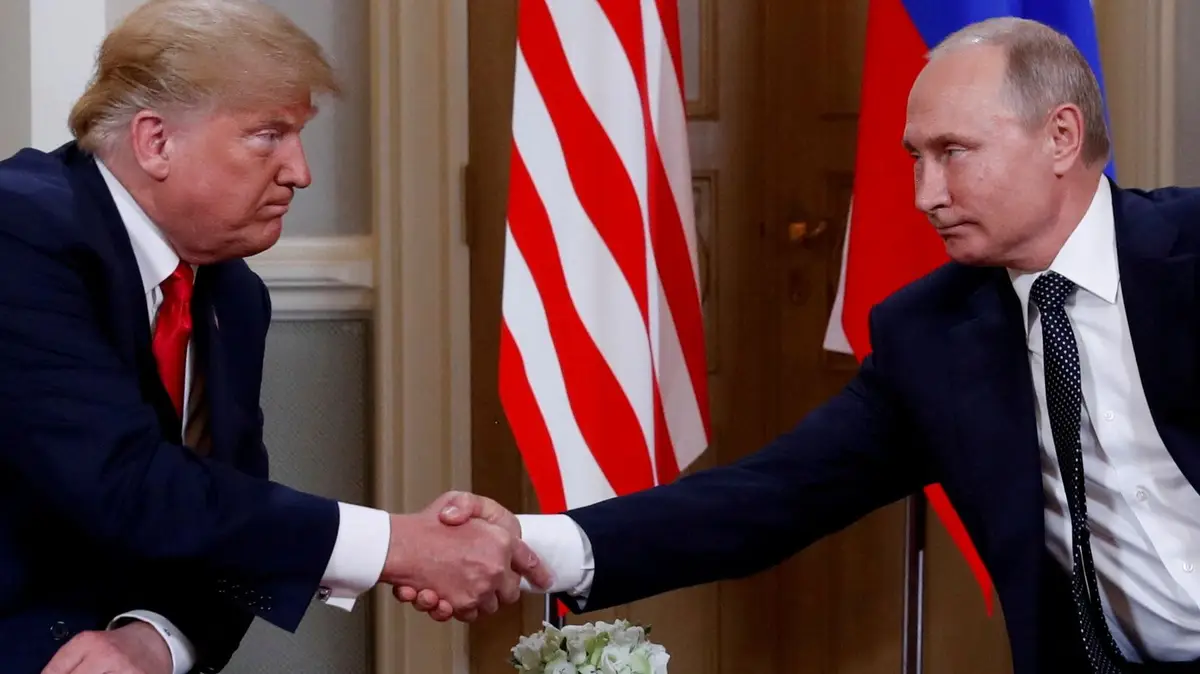 Donald Trump e Vladimir Putin durante um encontro em 2018