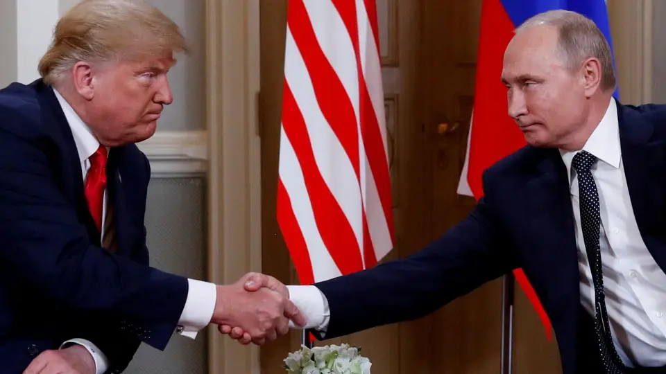 Donald Trump e Vladimir Putin durante um encontro em 2018
