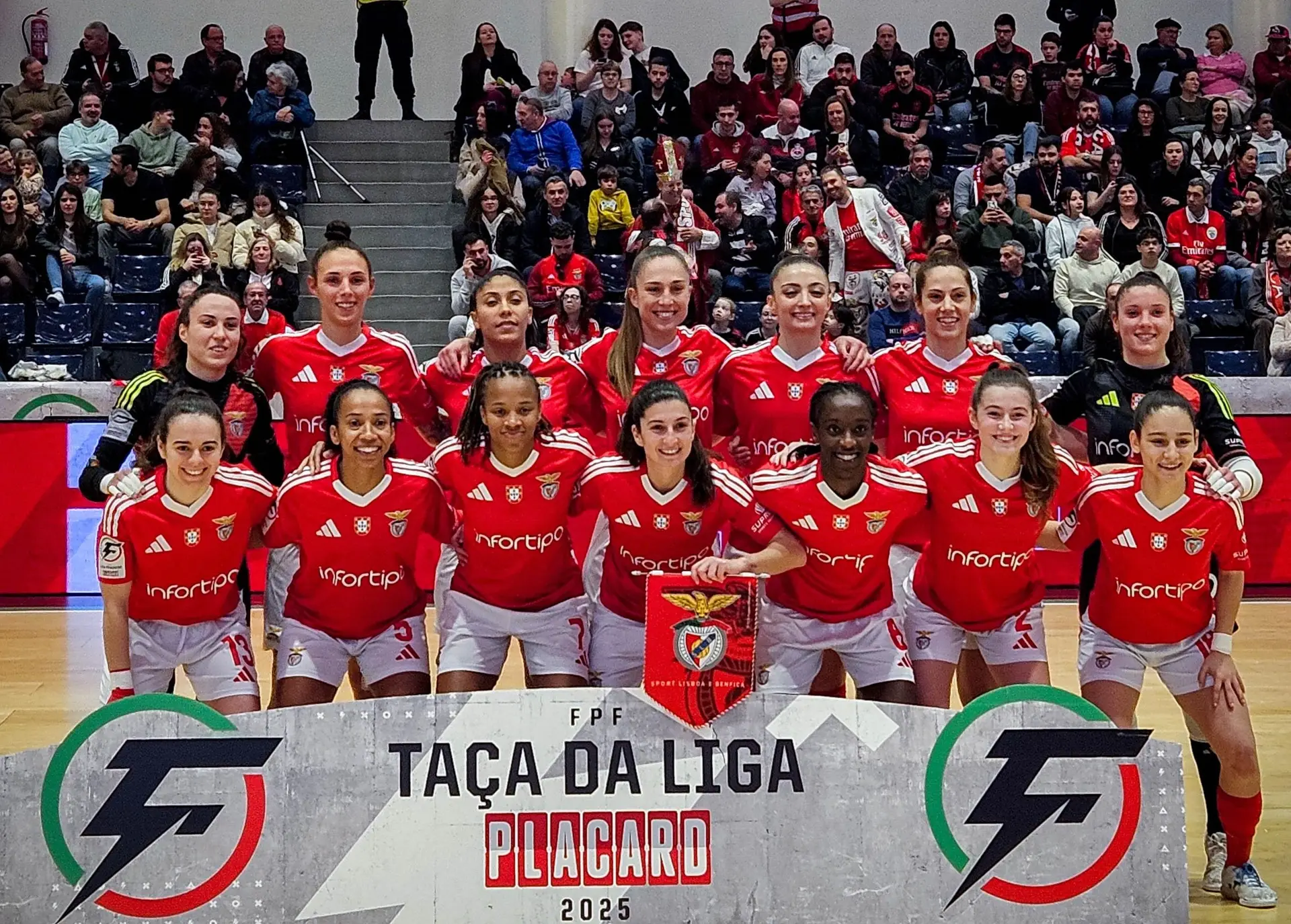 Equipa de futsal feminina do Benfica