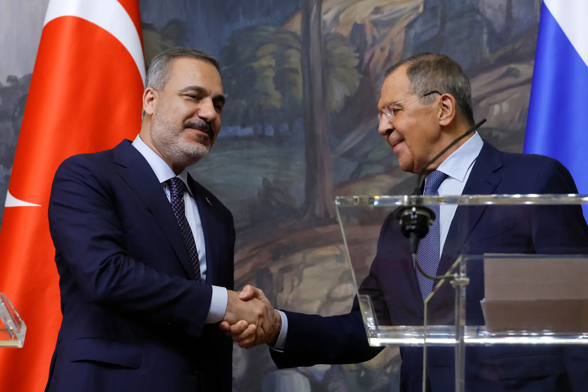 Lavrov e Hakan Fidan em agosto de 2023