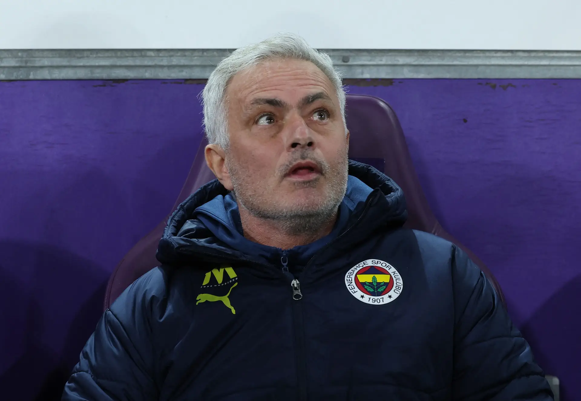"Retórica desumana": Galatasaray acusa José Mourinho de racismo e vai apresentar queixa