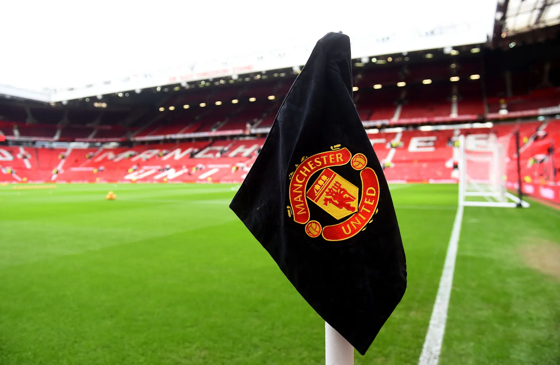 "Comam fruta": Manchester United faz novo corte de custos e acaba com almoços grátis