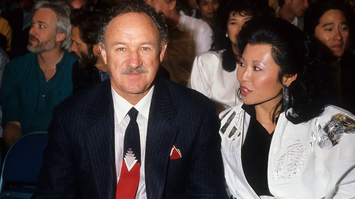 O ator Gene Hackman e a mulher Betsy Arakawa em 1986, em Los Angeles, nos Estados Unidos.