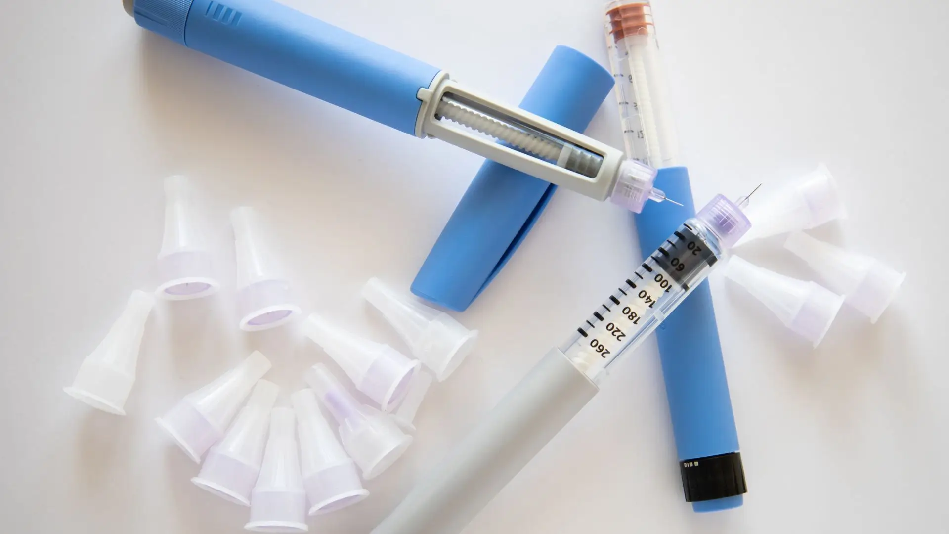 Infarmed aprova uso de rotulagem em espanhol de insulina injetável em rutura de 'stock'