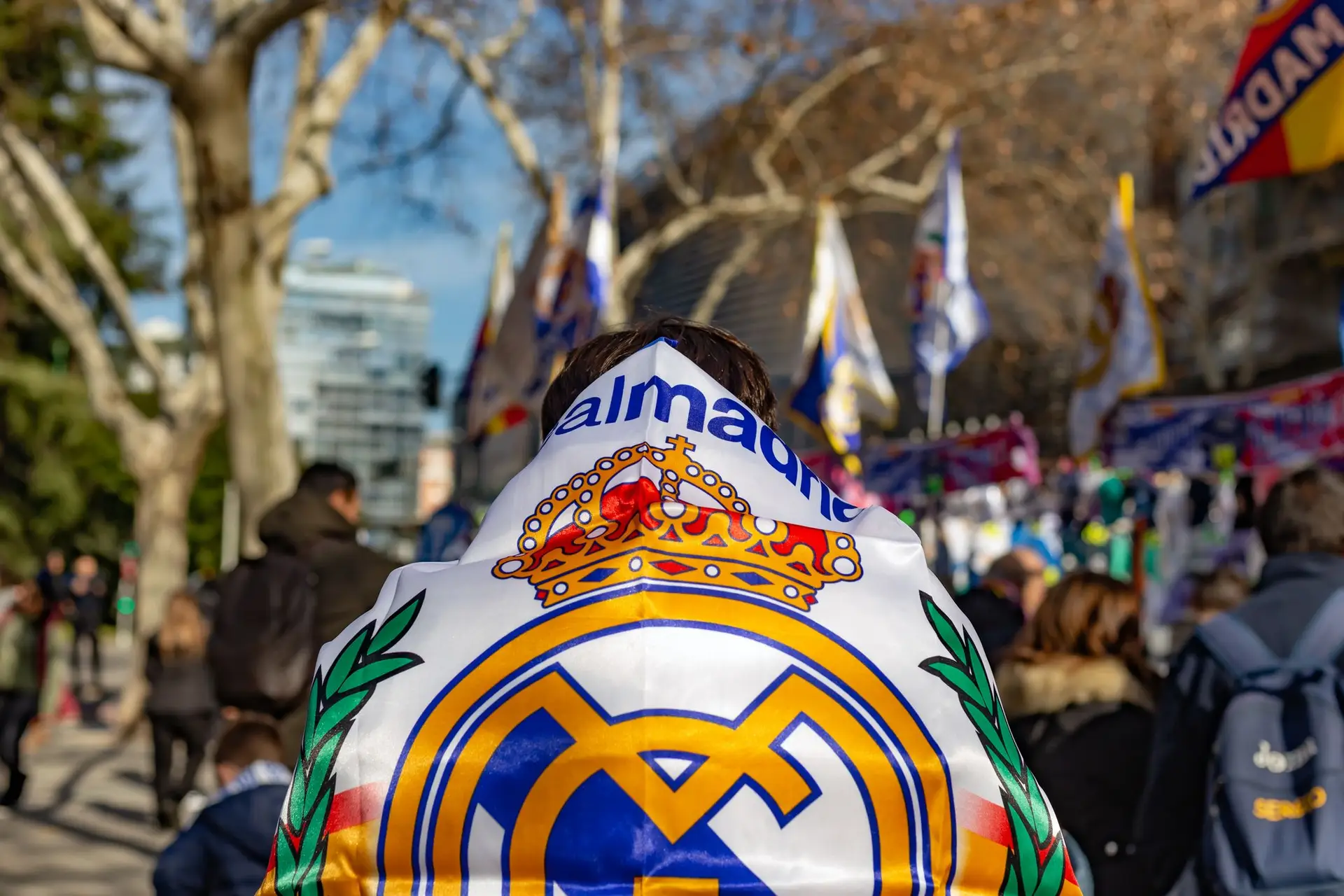 Real Madrid punido com multa de 30 mil euros por comportamento dos adeptos