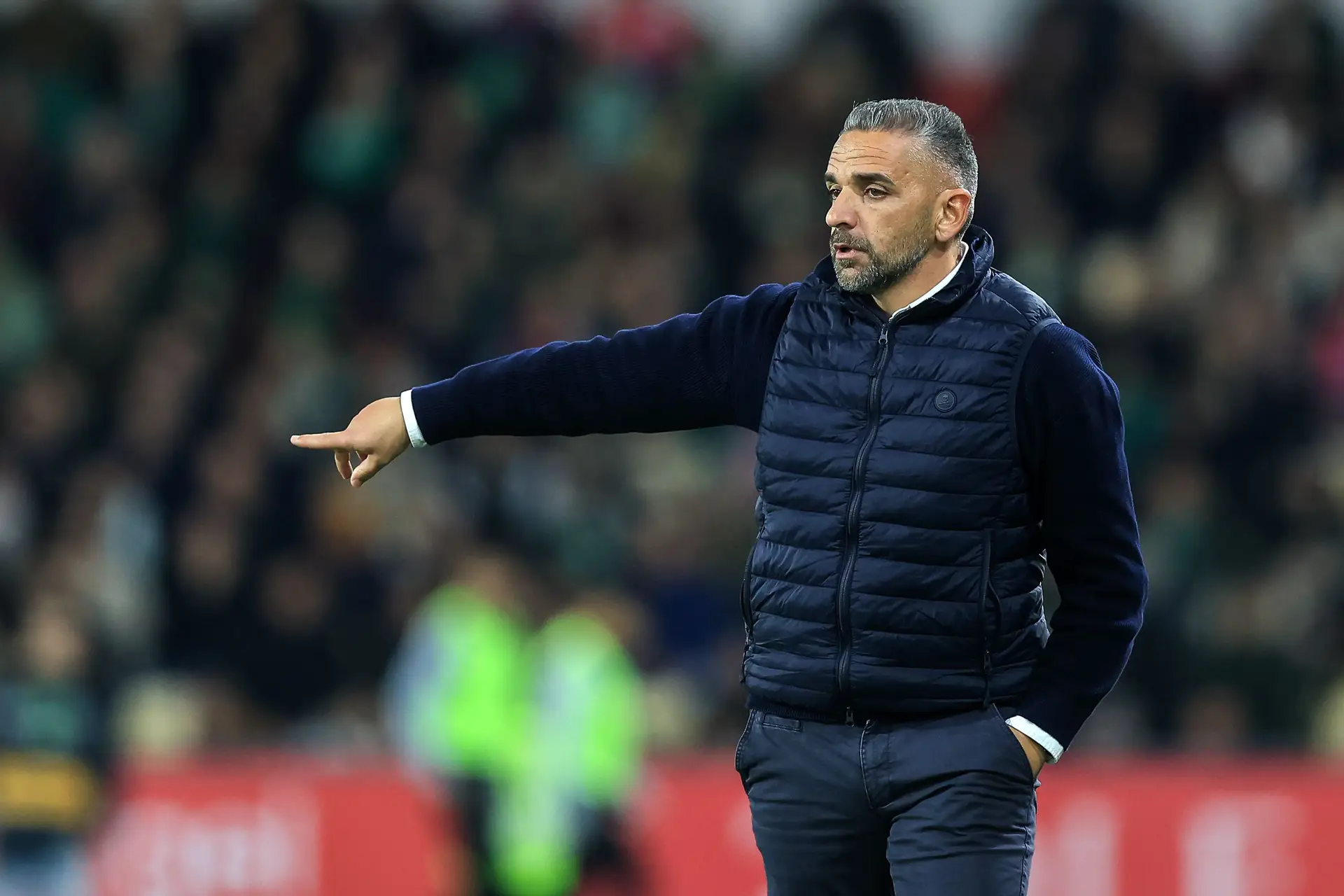 Com Rui Borges, é sempre marcha-atrás