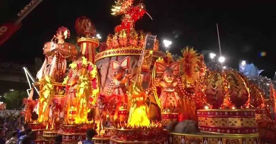 Multidão celebra vitória da Beija-Flor, escola de samba vence Carnaval do Rio de Janeiro pela 15.ª vez