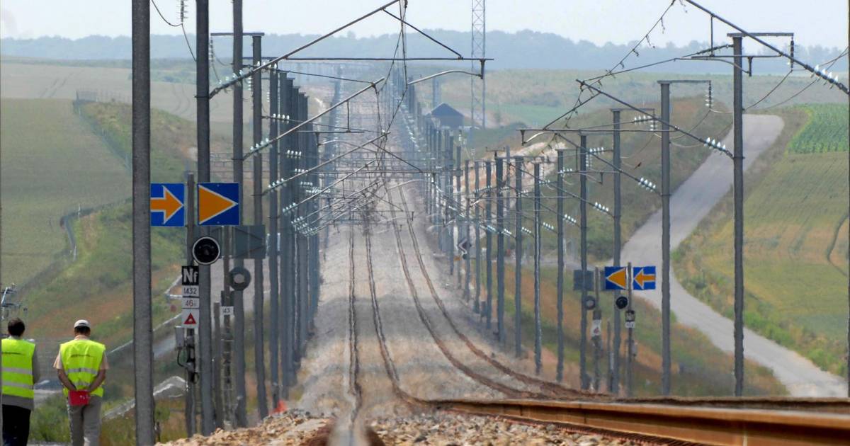 Donos de terrenos onde vai passar TGV não sabem sequer quanto vão receber de indemnização