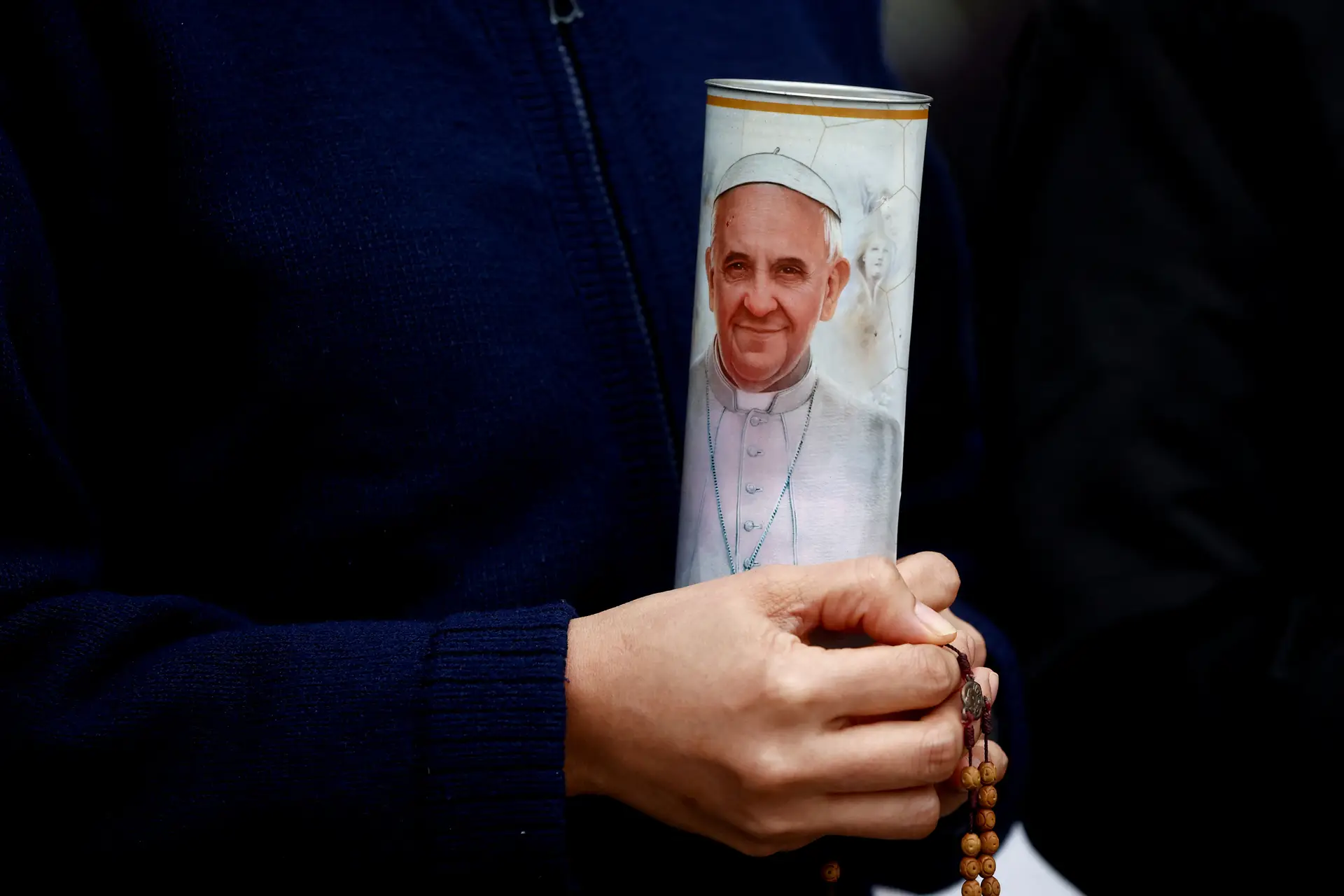 Papa Francisco: situação permanece "estável" e confirmam-se "pequenas melhorias"