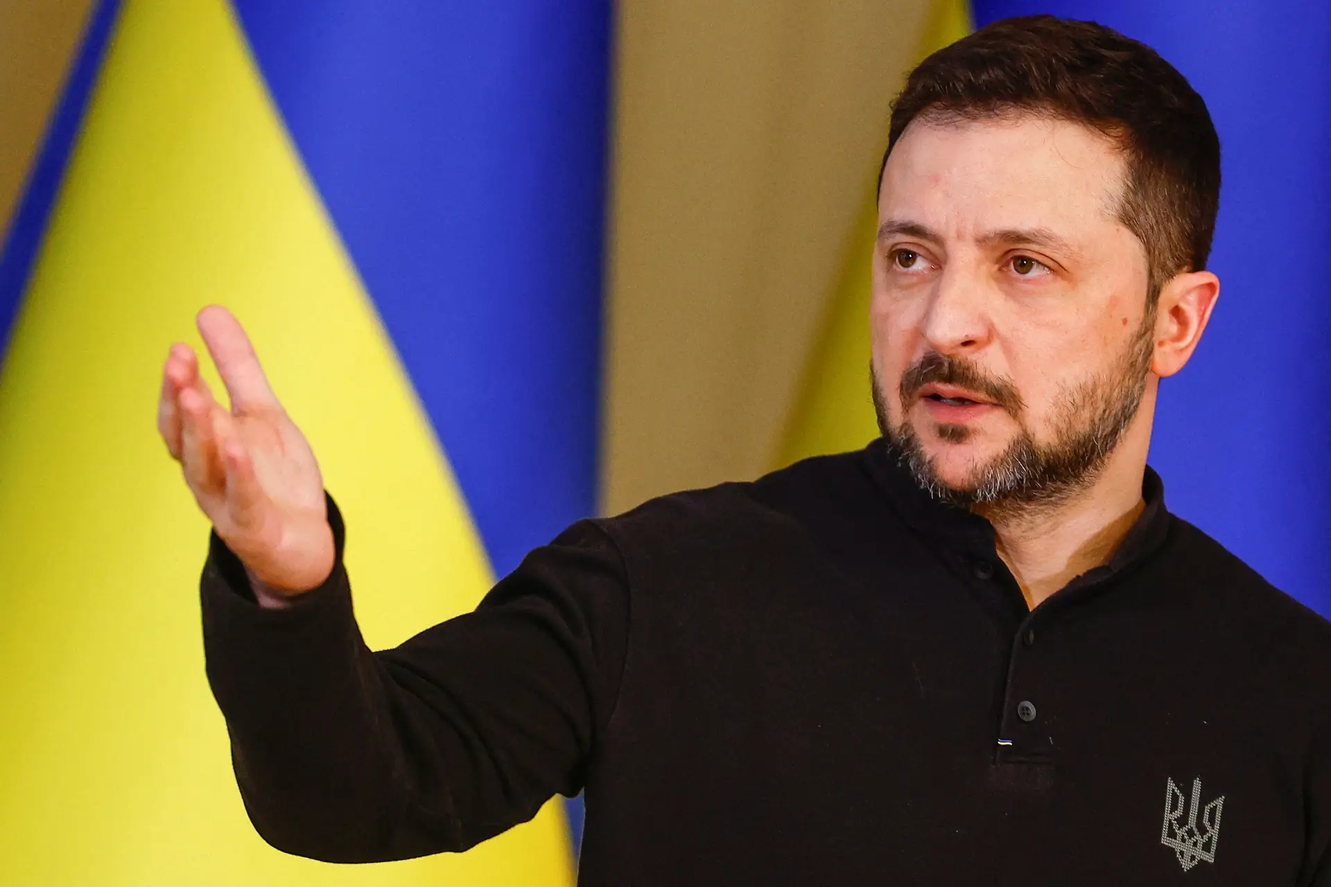 Zelensky pede mais pressão sobre a Rússia após novos ataques mortíferos