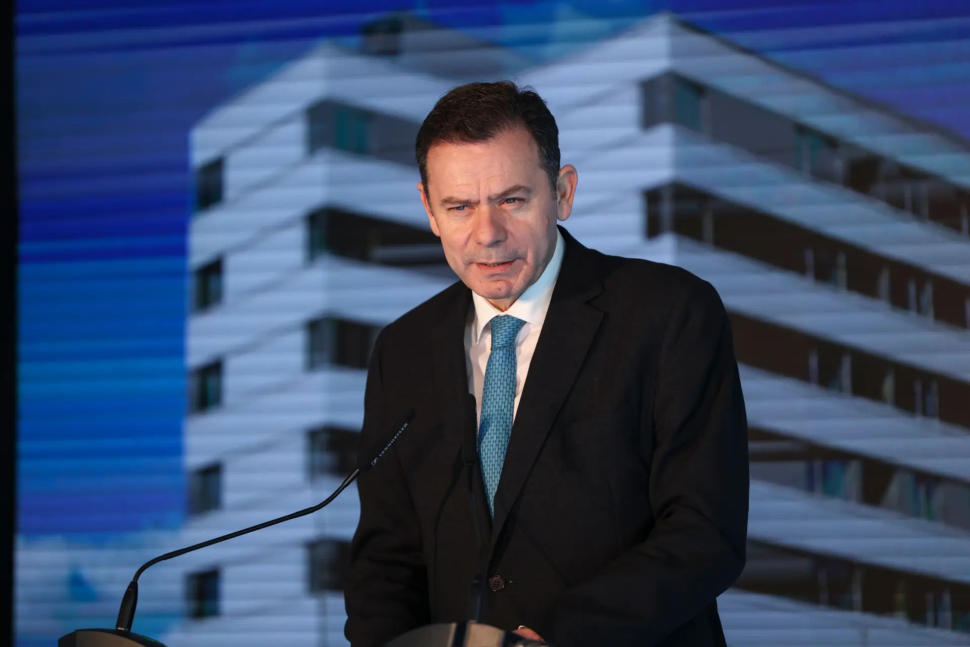 CM Lisbova se asegura de que la suelta no sea ilegal con el trabajo de Montenegro