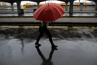 Fim de semana é de chuva e há oito distritos sob aviso amarelo