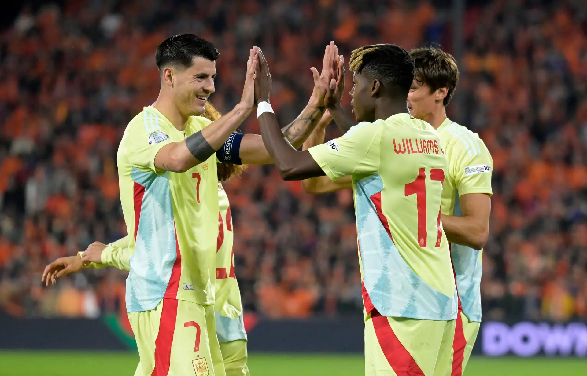 Morata y Nico Williams