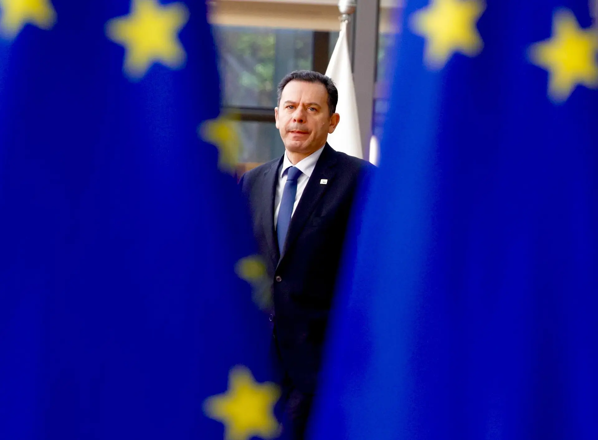 Luís Montenegro vai participar por videoconferência no encontro de líderes sobre a Ucrânia