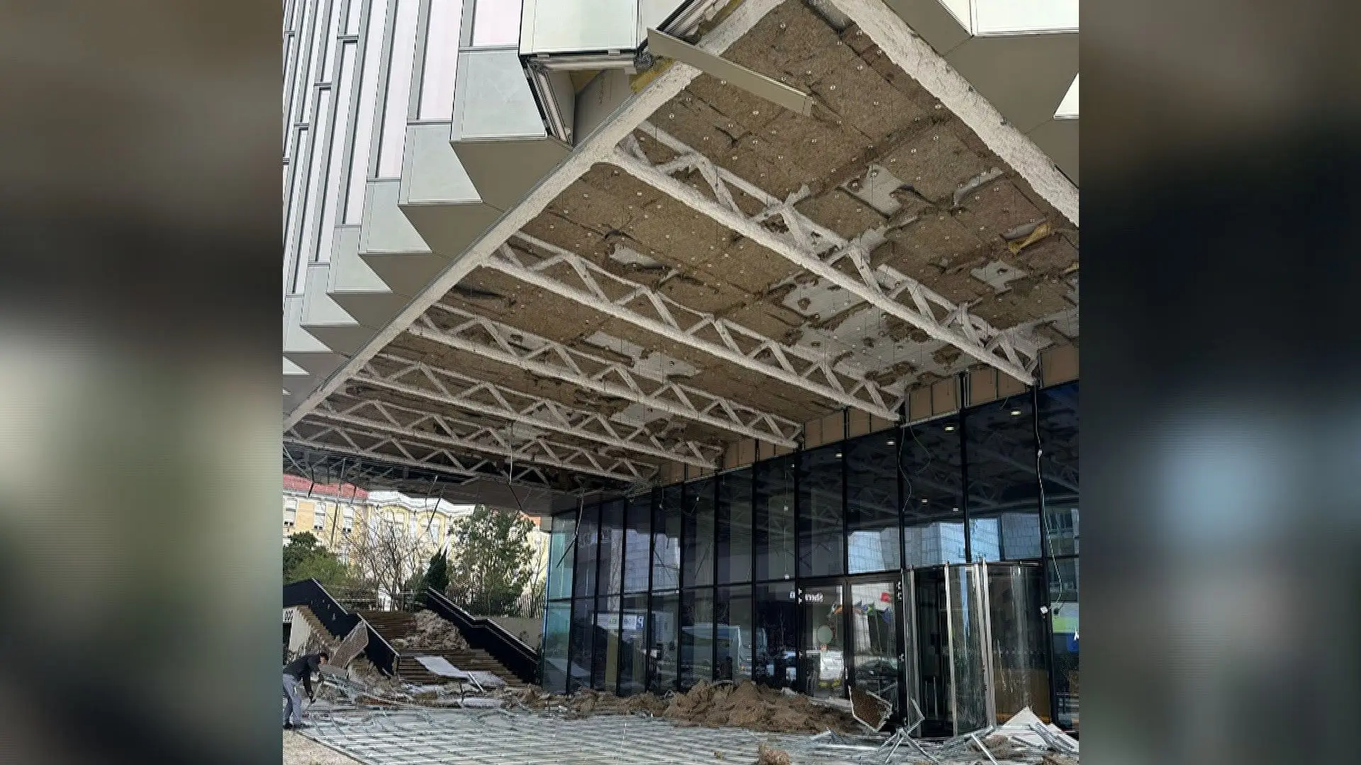 Depressão Martinho: Centro Atrium Saldanha fechado sem data para reabrir em Lisboa