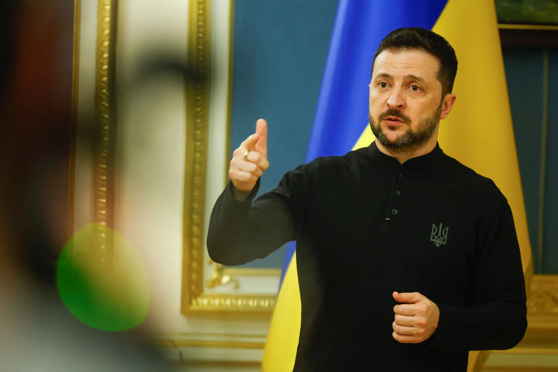Zelensky pede resposta internacional a ataques russos